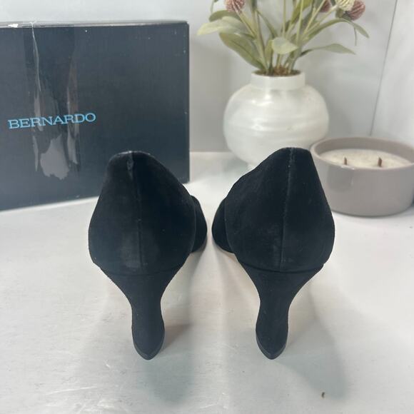 Bernardo Nieve Kid Suede Peep Toe Chunky Heel Pumps Black Women's 9M Tried On - Picture 7 of 12